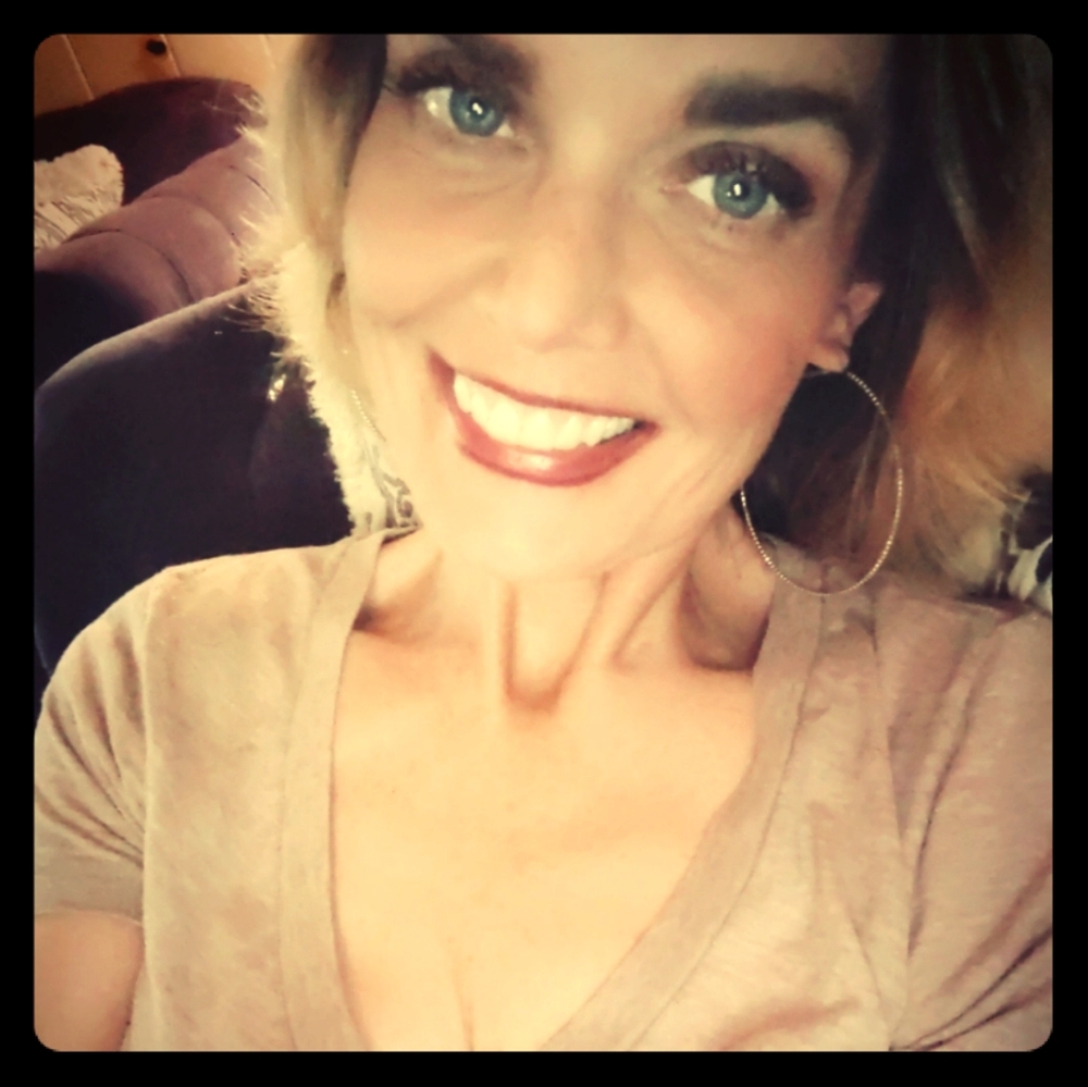 Meet your Posher, Julie